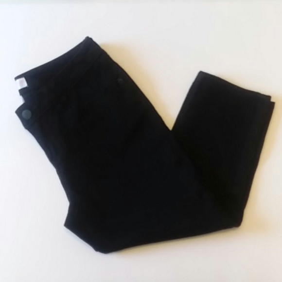 ❤$10❤🌟NWOT🌟 No Boundaries Black Jean Capri Sz 13